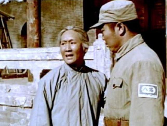 烈火中永生演員表，科技巨獻重塑視界，演繹英雄傳奇！
