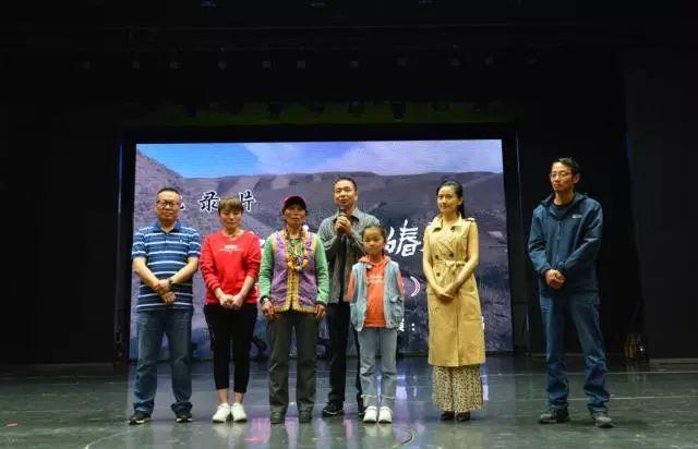 方言電影，鄉(xiāng)音與友情的完美交織