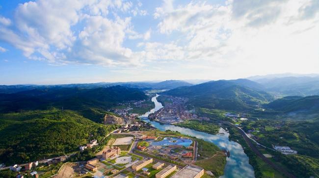 貴州省鎮(zhèn)遠市學習變革浪潮涌動，自信成就之源的最新消息